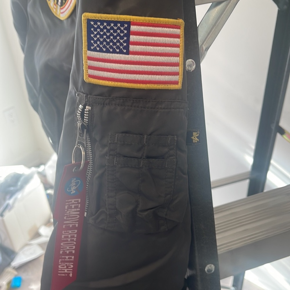 NASA bomber - Picture 2 of 4